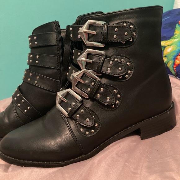 Olivia + Kate booties size 7.5 - Picture 2 of 4